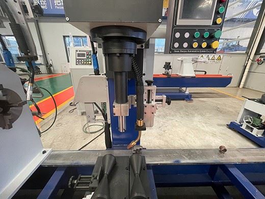 Hydraulic cylinder welding equipment with multi-function suppliers
